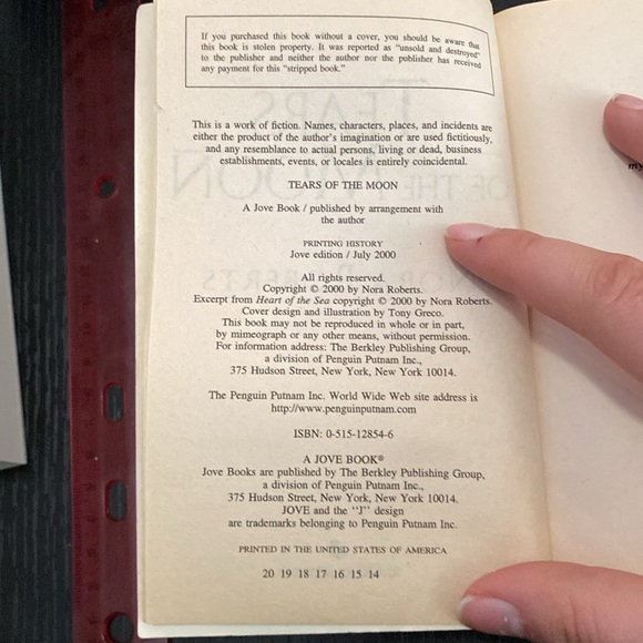 Nora Robert’s - Tears Of The Moon - Picture 5 of 5